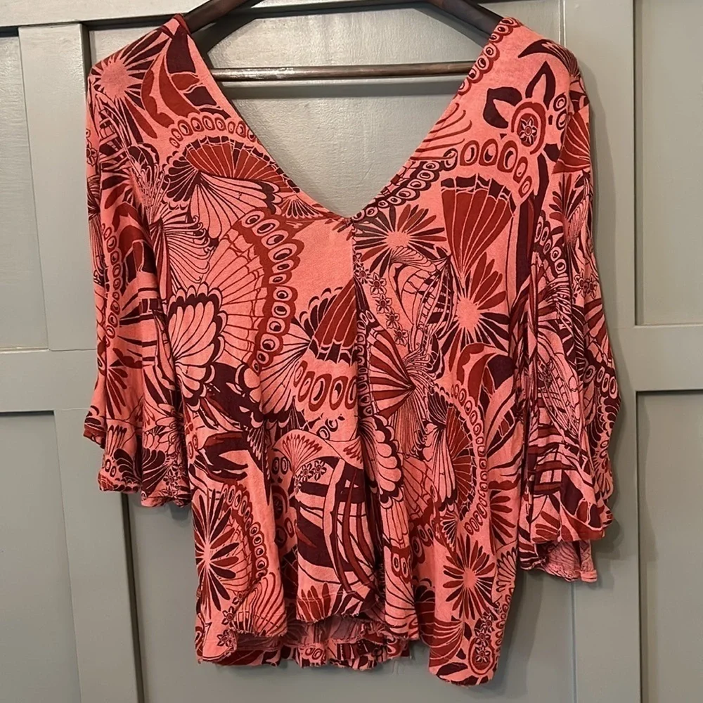 Free People Amour Split Sleeve Top Butterfly Floral Flowy Boho V-Neck Size Small